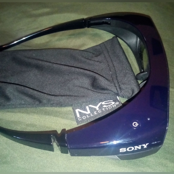 SONY 3D TV Glasses - Picture 4 of 8